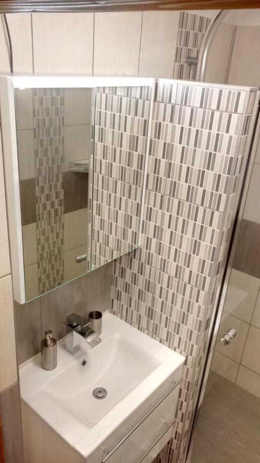 Golden Apartman Орошгаза Екстер'єр фото